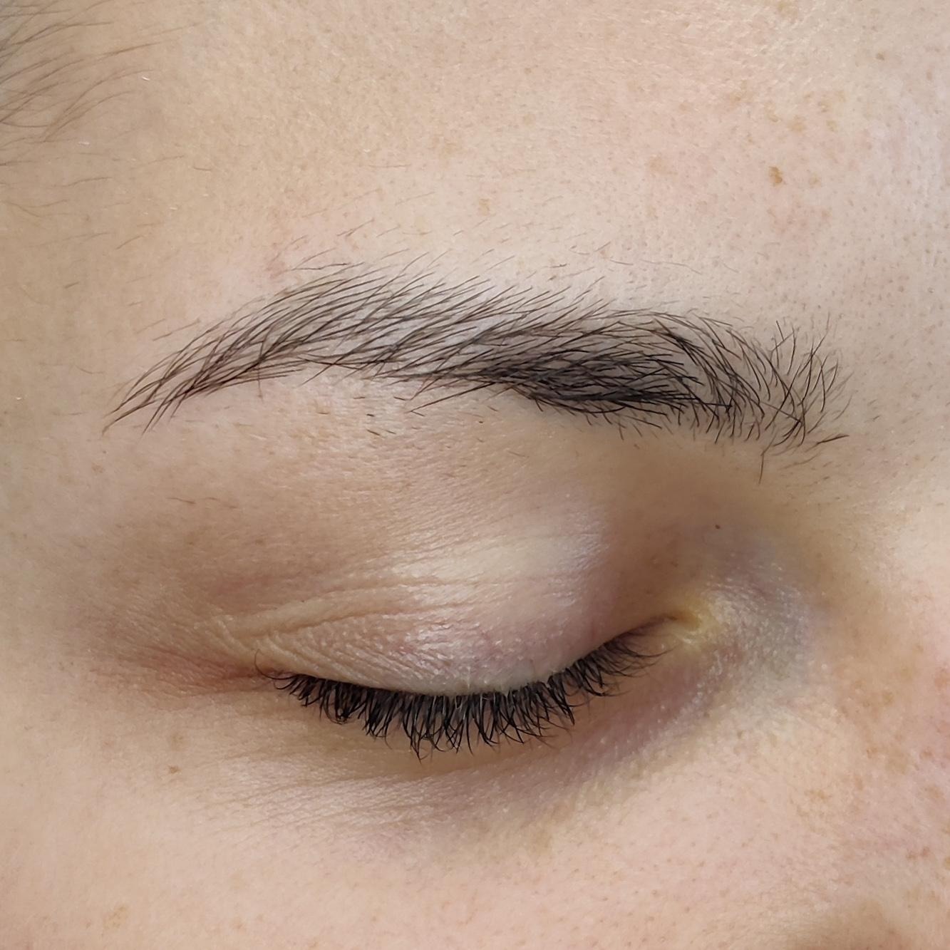 Henna Brows - Vorher